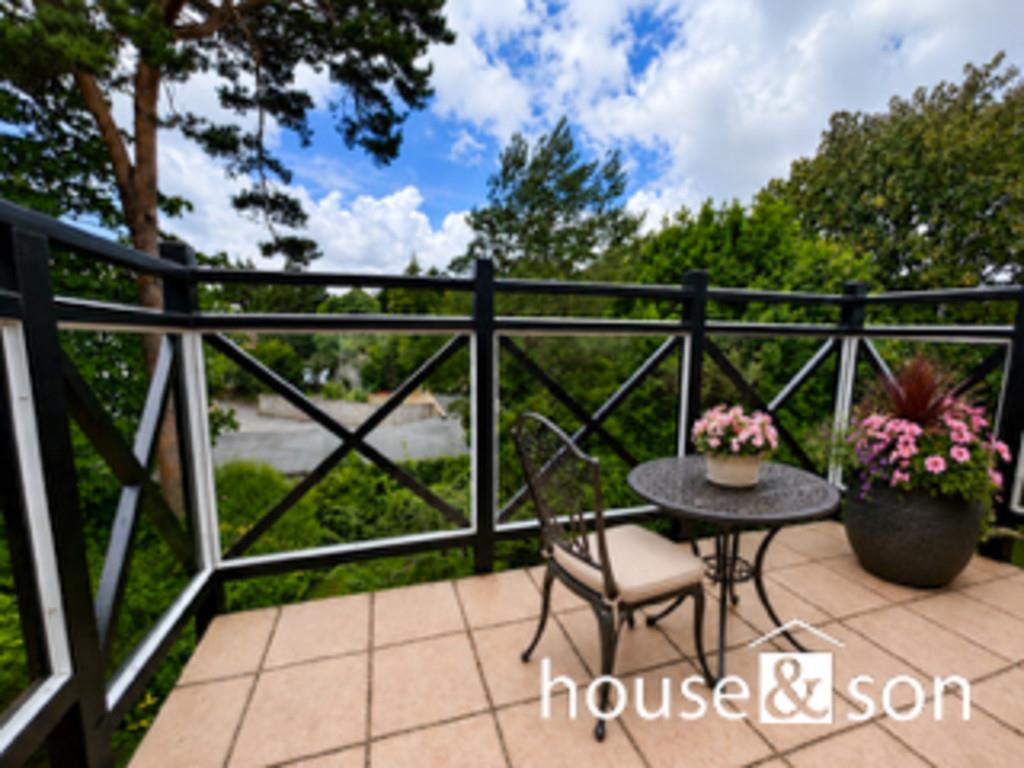 Property Image 1444d747-a23b-41fd-8bbd-a249b603048b