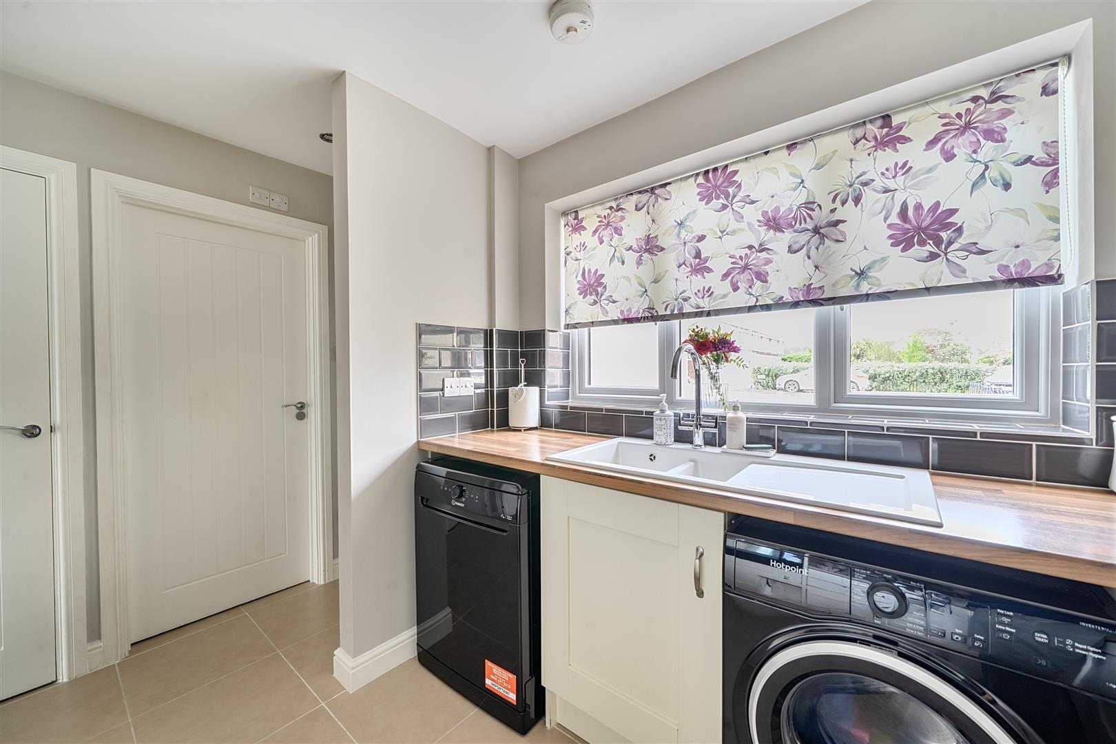 Property Image 1445575d-c510-4d04-9dc0-6f18ca04b6f5