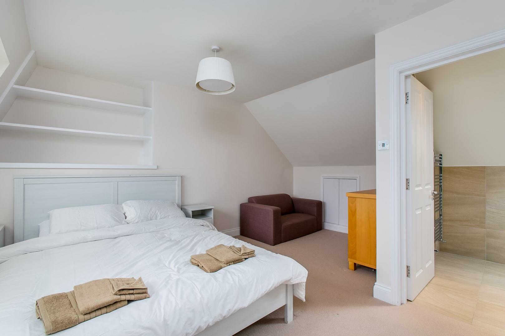 Property Image 144d7200-0663-46ef-9fcb-54576d583079