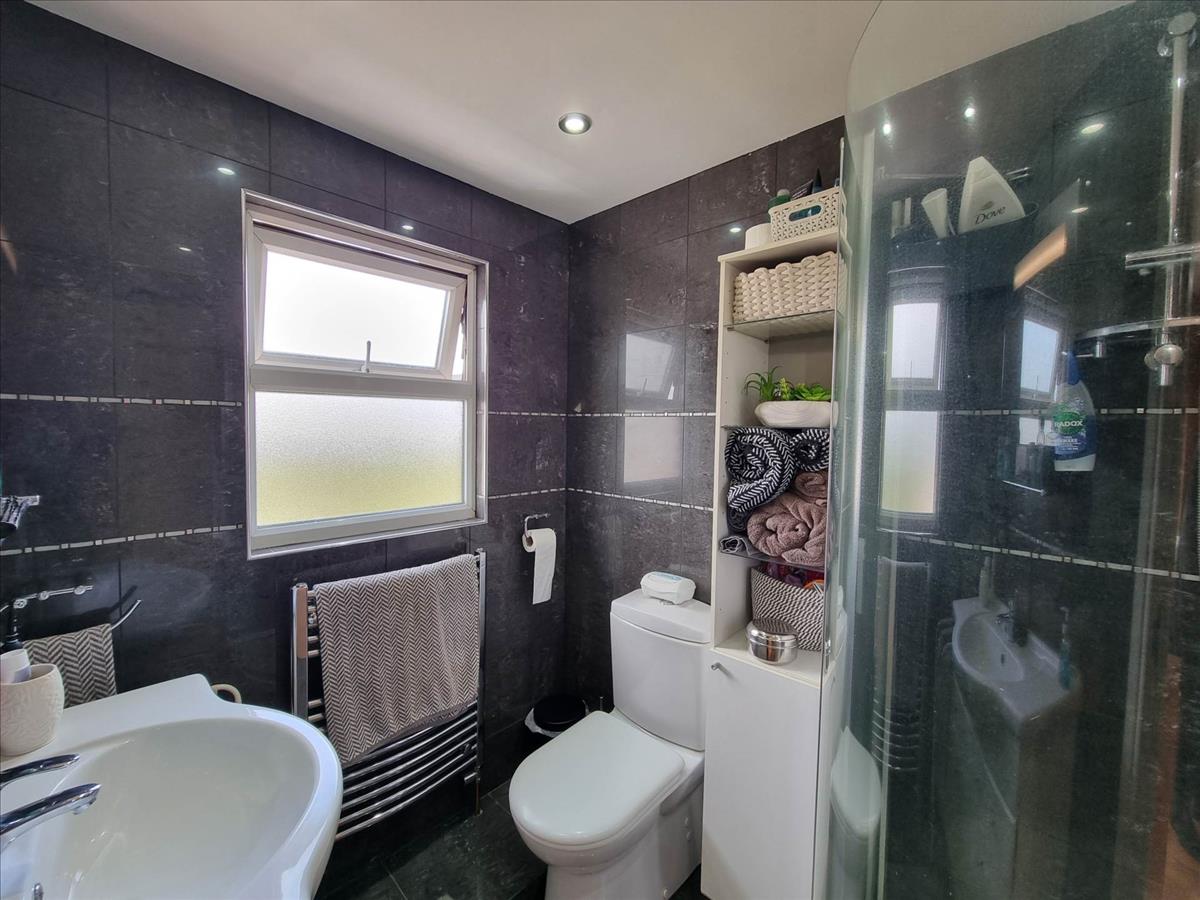 Property Image 1452eadb-3e25-4c81-8bbf-a076cd2e7445