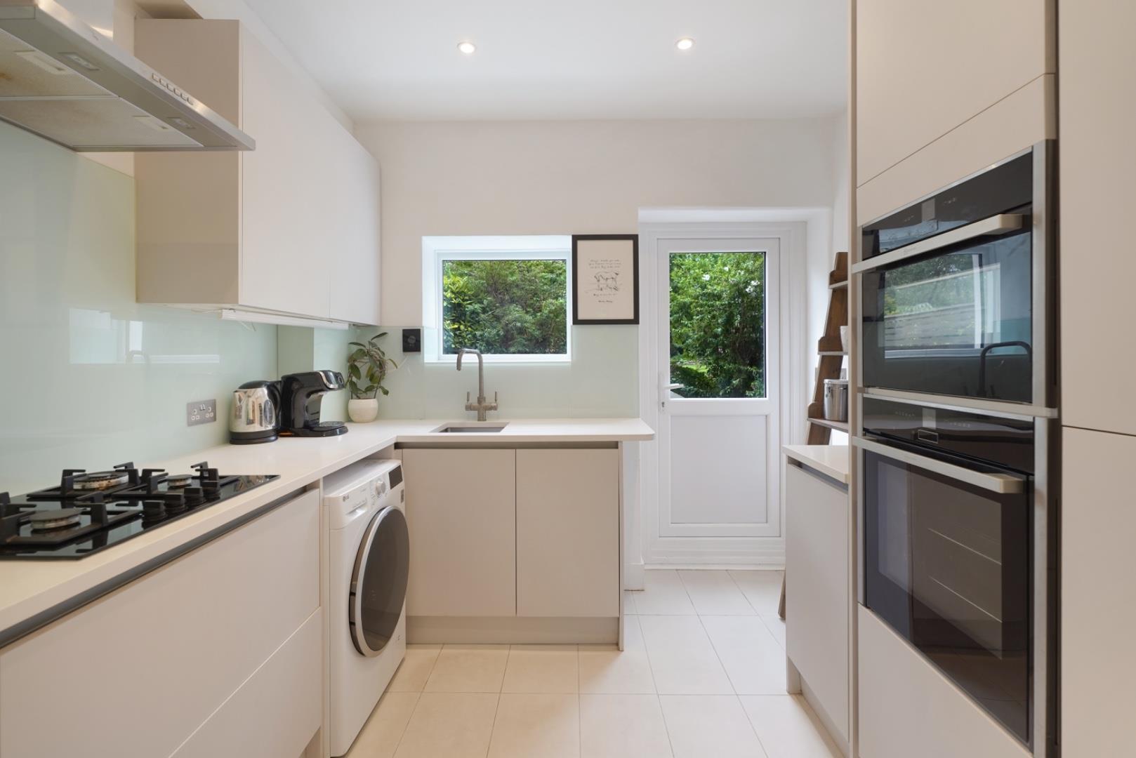 Property Image 14621845-cea4-4bbf-8d4d-3693e67b43cc