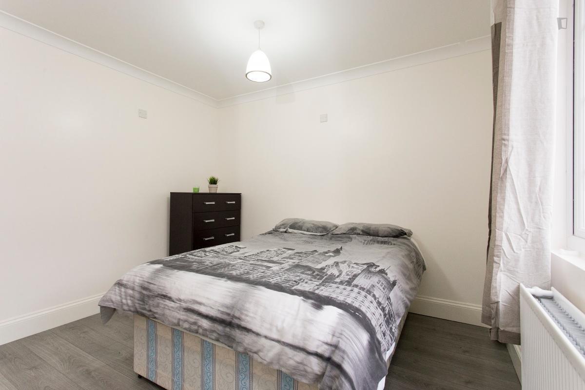 Property Image 146b1474-505b-478d-93db-58f216389411