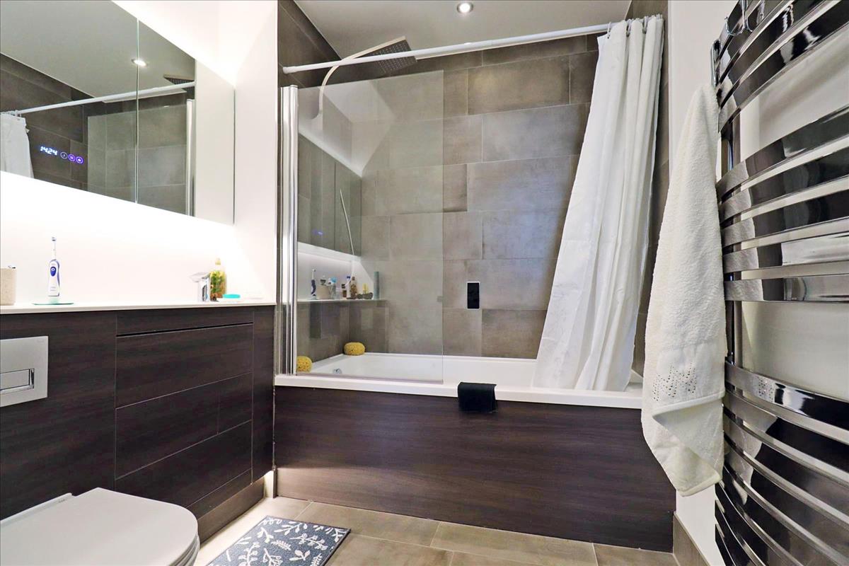 Property Image 1473e673-cf45-470a-87a4-2a75cac890d3