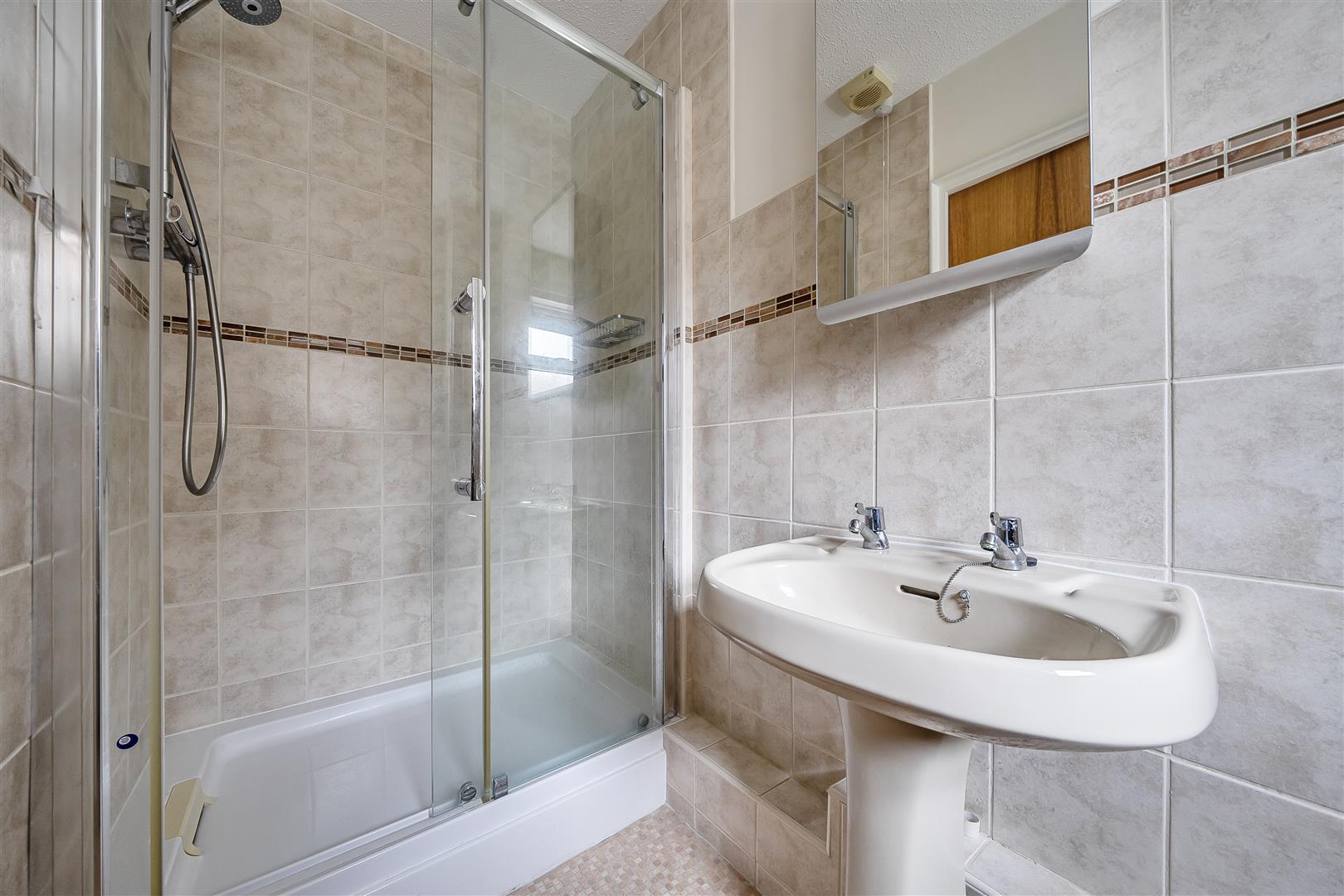 Property Image 148062da-750b-43c1-9a2f-1921a7b6b8e3