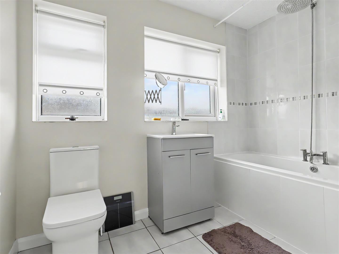 Property Image 14872189-e1d2-4f15-9def-78ec7cf9e3a8
