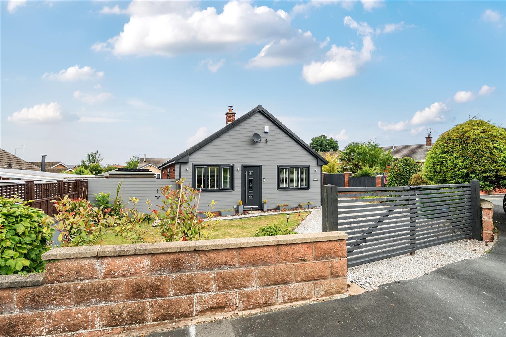 Property Image 148b8c37-f110-489e-836b-025d7f795f03