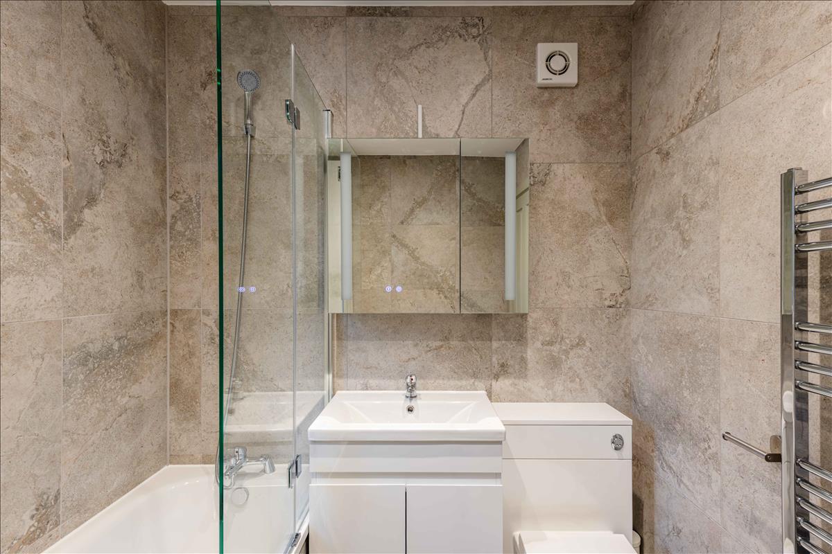 Newly refurbished four double bedroom house with garden on Bushberry Road E9 Homerton