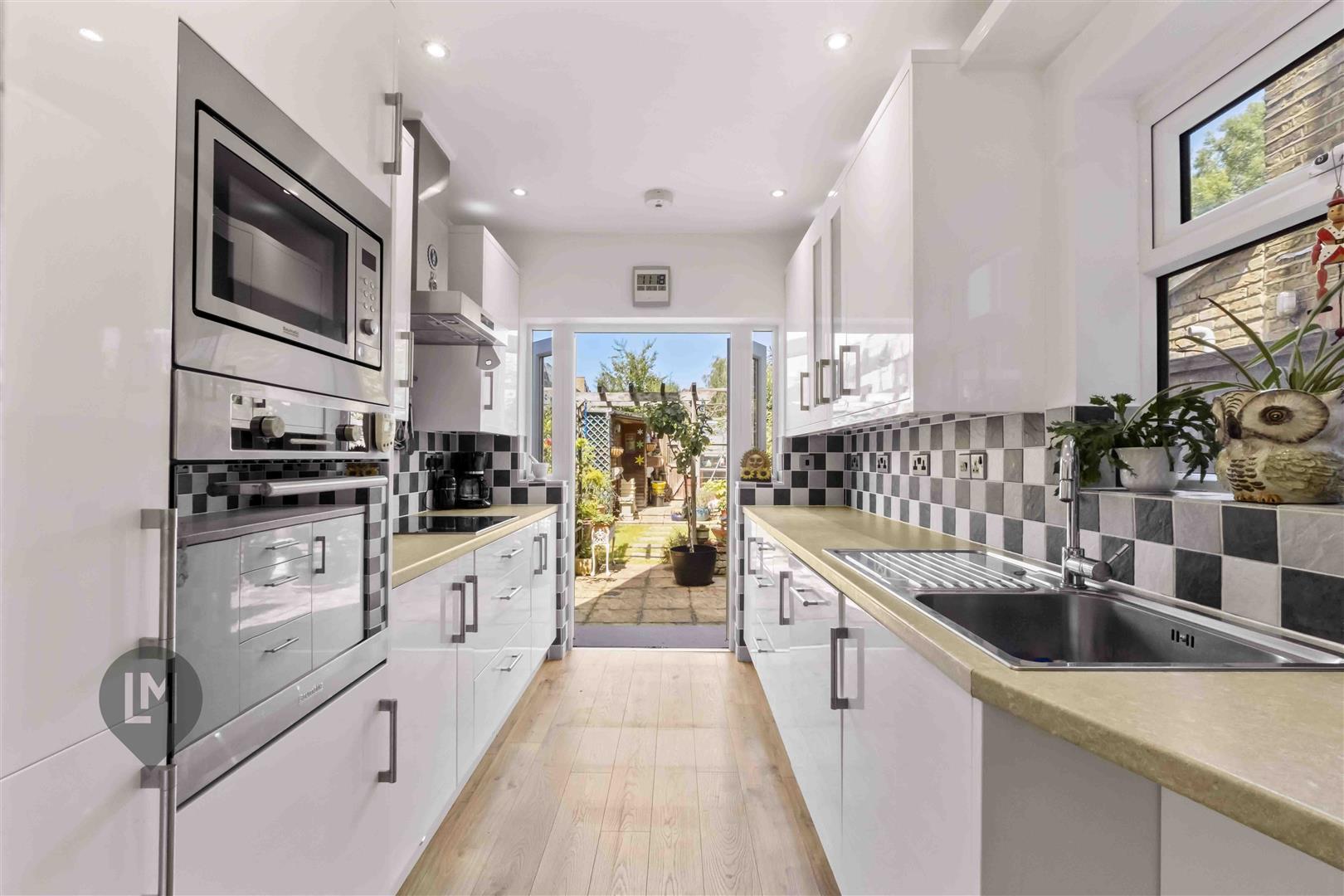 Property Image 149363cd-6a26-4003-a459-58858cf57293