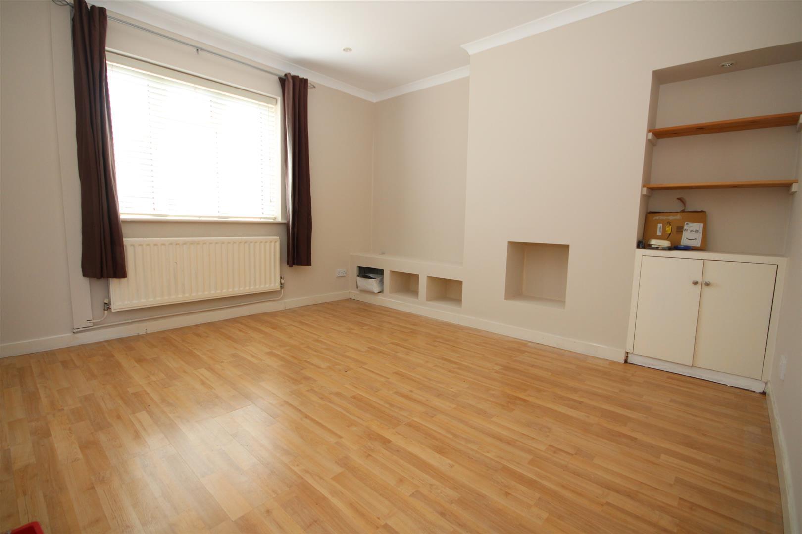 Property Image 149d153f-1565-40ca-8563-ee43be584f37
