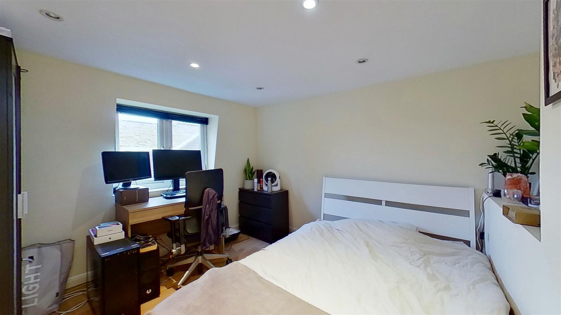 Property Image 14a85deb-d896-4ca7-a282-76b9b6ca71b6
