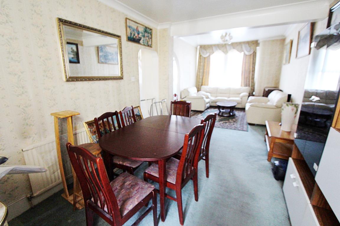 Property Image 14caf850-1200-4a86-9054-bf3179a408ca