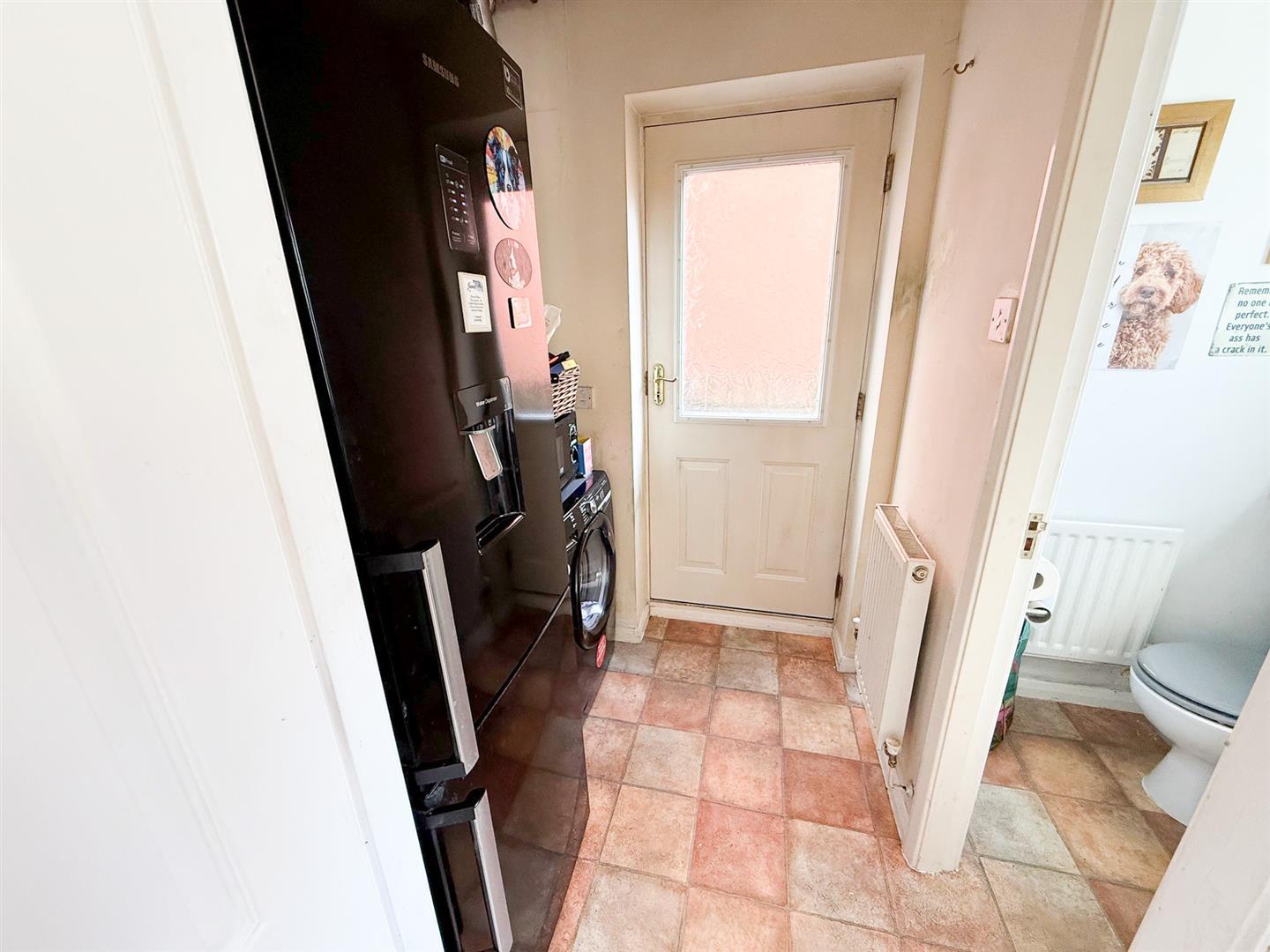 Property Image 14d5b3f8-6c98-4635-91c2-23bdf1538d9e