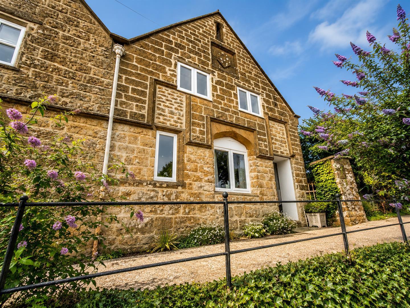 Property Image 1507a96f-3060-43ad-86a9-7aa1ca1ef70d