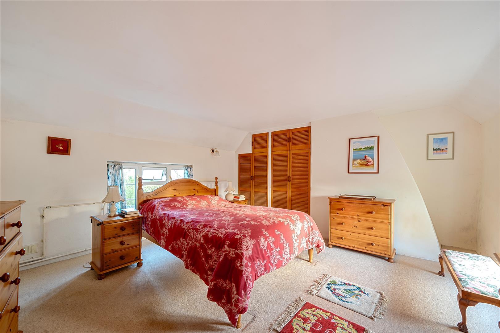 Property Image 15084370-03d5-4f3f-9f17-605df893ff46