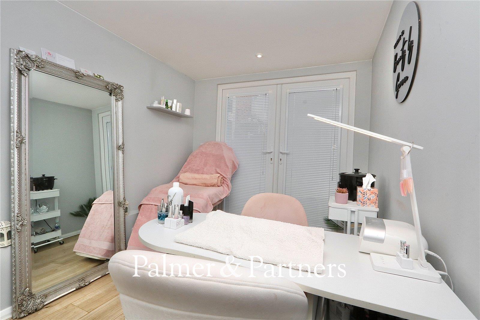 Property Image 15137af5-74c5-4cf9-8bae-cb2b0979fba3