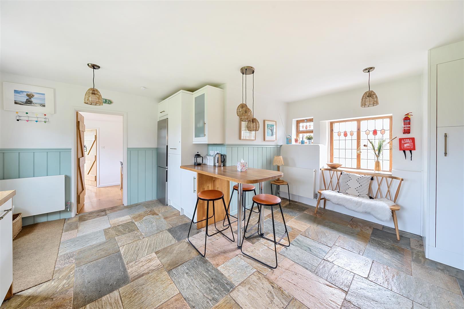 Property Image 15168477-1b6a-4661-bff3-6d2736f02a87