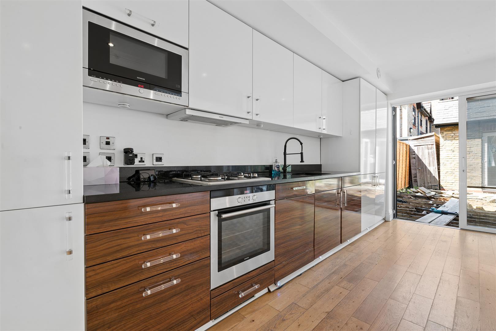 Property Image 152ccf66-d6c6-4718-b23e-4a89f79385bf
