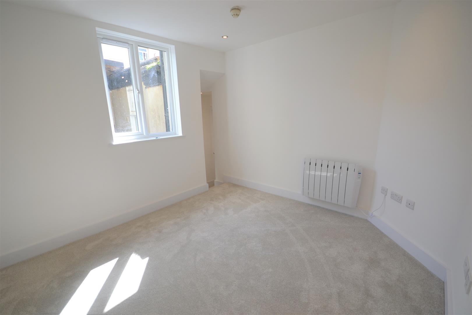 Property Image 15495af8-05cb-4db4-9d93-f84a5eb05c9c