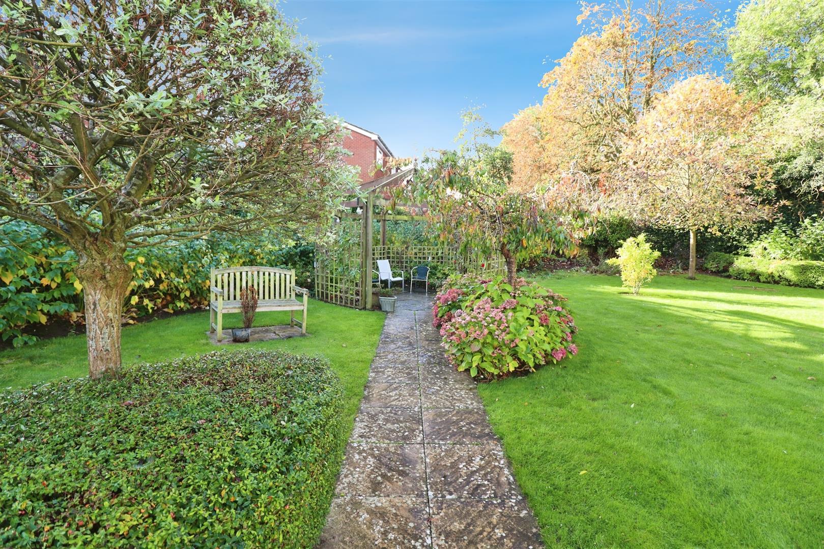 Property Image 154c83bb-519b-47e0-9952-1df839ec42d8