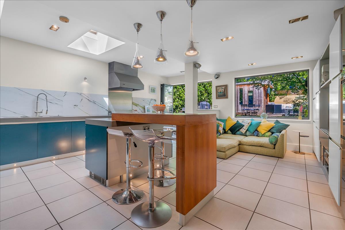 Property Image 1553072b-c21c-49bf-a1bc-45b0c635f533