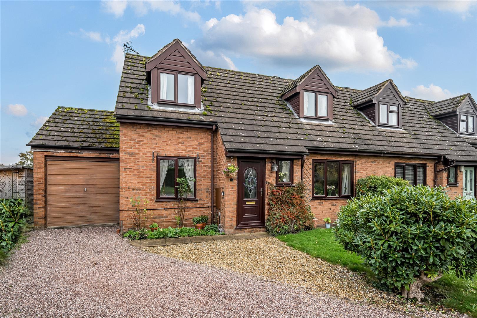 Property Image 155b70ba-6c32-4b77-84d3-2358dfc8e3ac