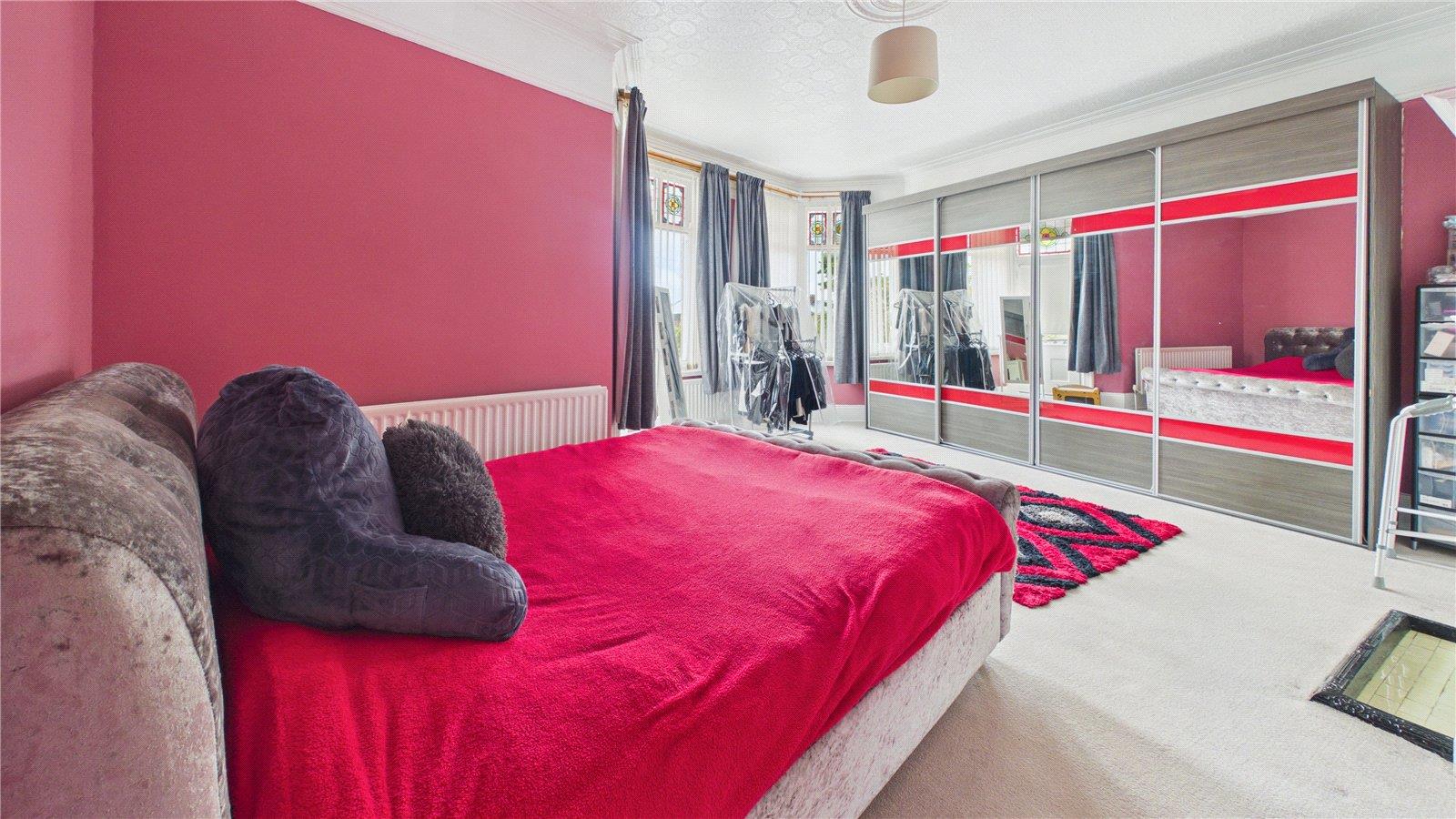 Property Image 15797ae2-a6e6-417b-9d38-92633119da87