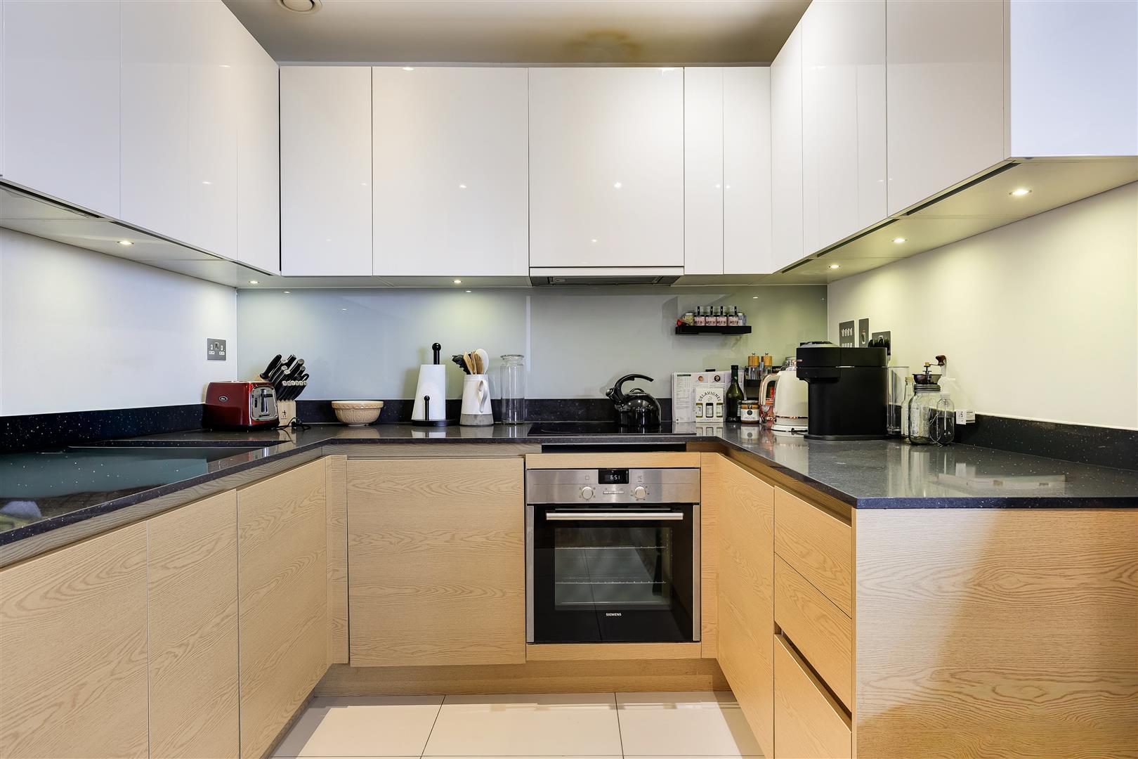 Property Image 158ecfa8-58ce-4f4d-a9fb-14fec04a2d6e