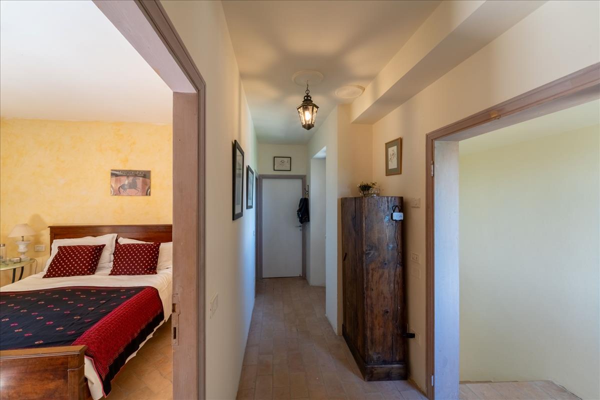 Property Image 15908792-f169-4e8c-bacc-e5d64056aec1