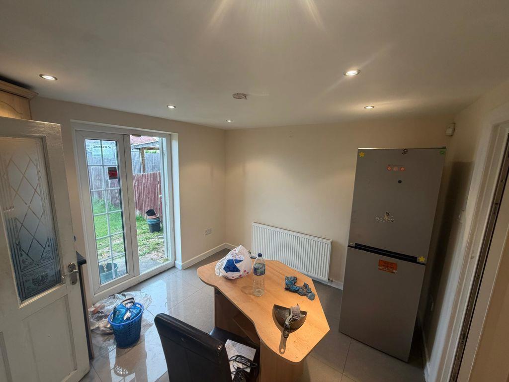 Property Image 15943739-da7e-4101-bf97-a61cef915117