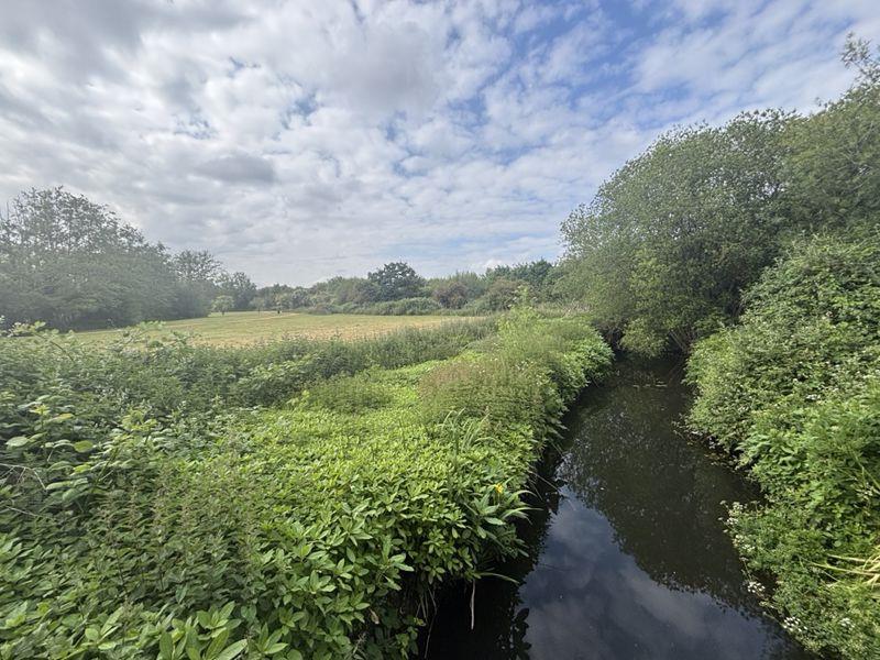 Property Image 1594739f-dc04-4d5e-b2bb-9a176f8527ba