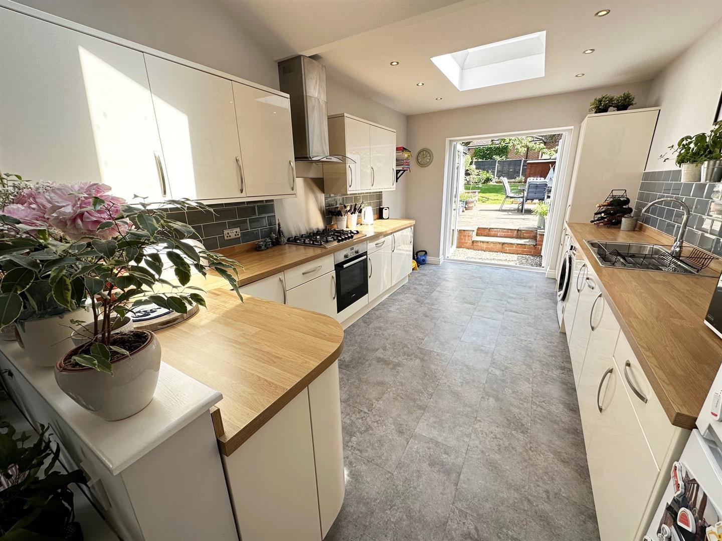 Property Image 15a7fd05-9ea3-41f2-b01e-2656dd4d83e8