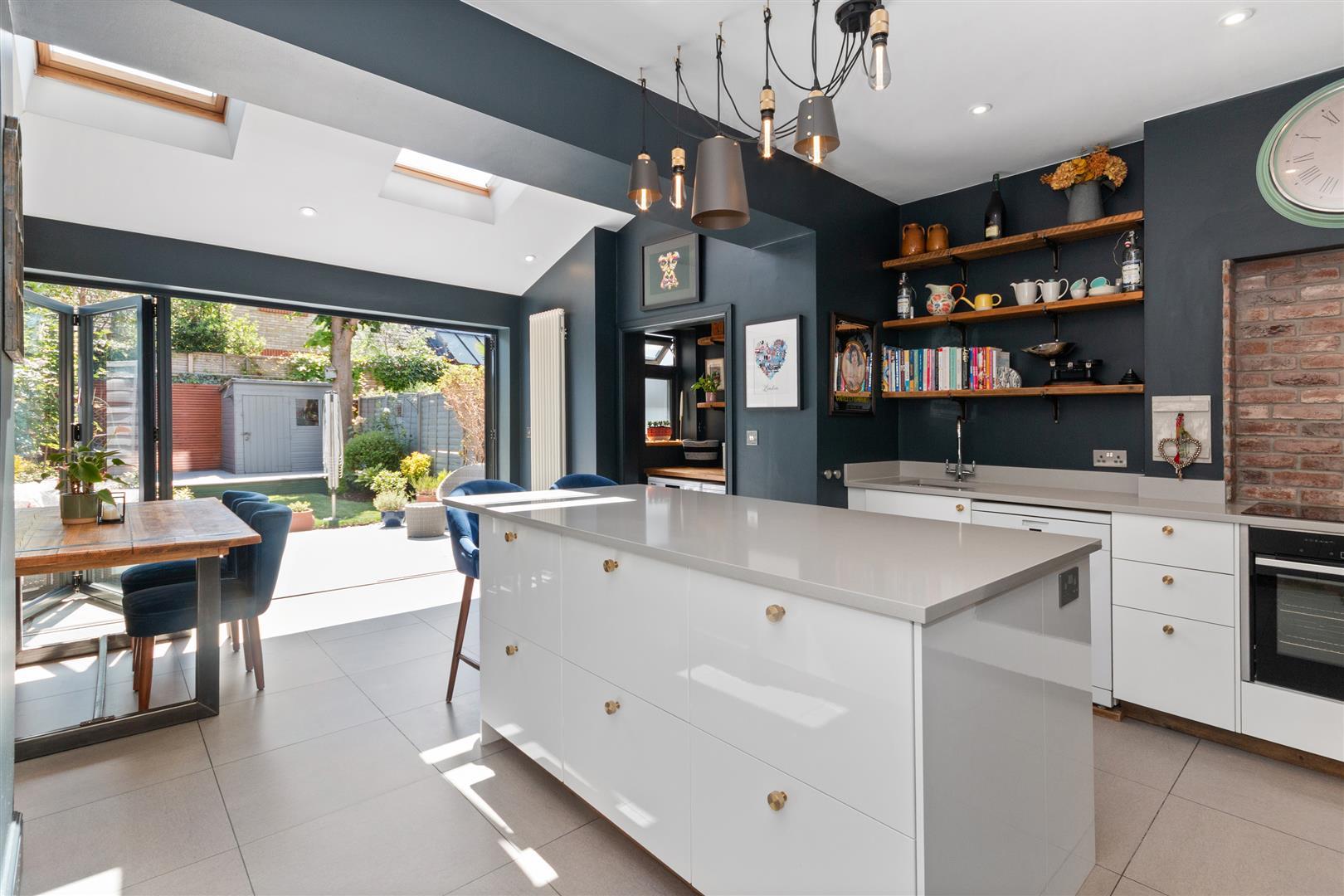 Property Image 15aa1972-6a16-4c80-8f49-2d508acb054c