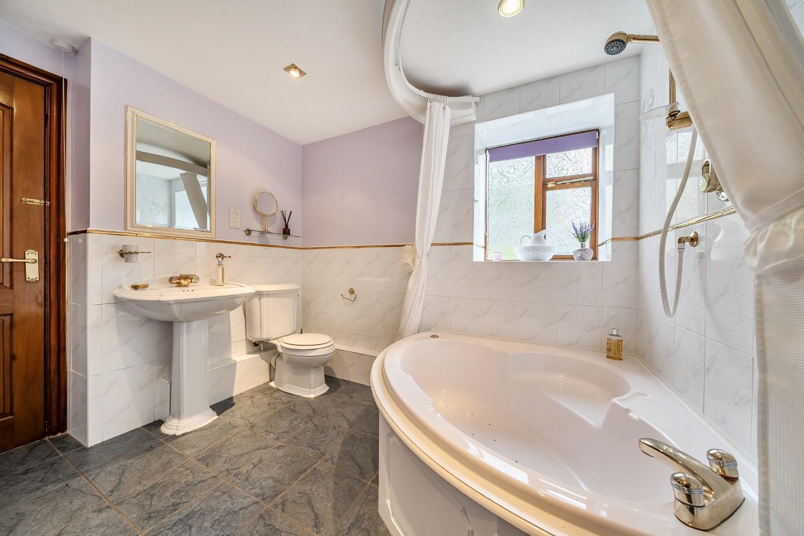 Property Image 15b663a9-bd62-4c9f-a378-86319a13f6f7