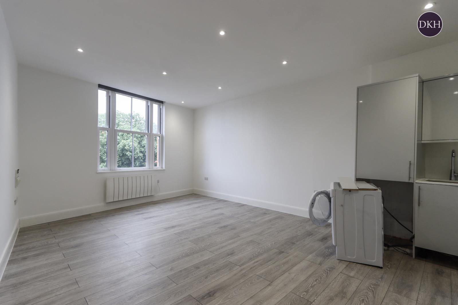 Property Image 15c295db-05a8-4136-9263-458d6c7f4b11