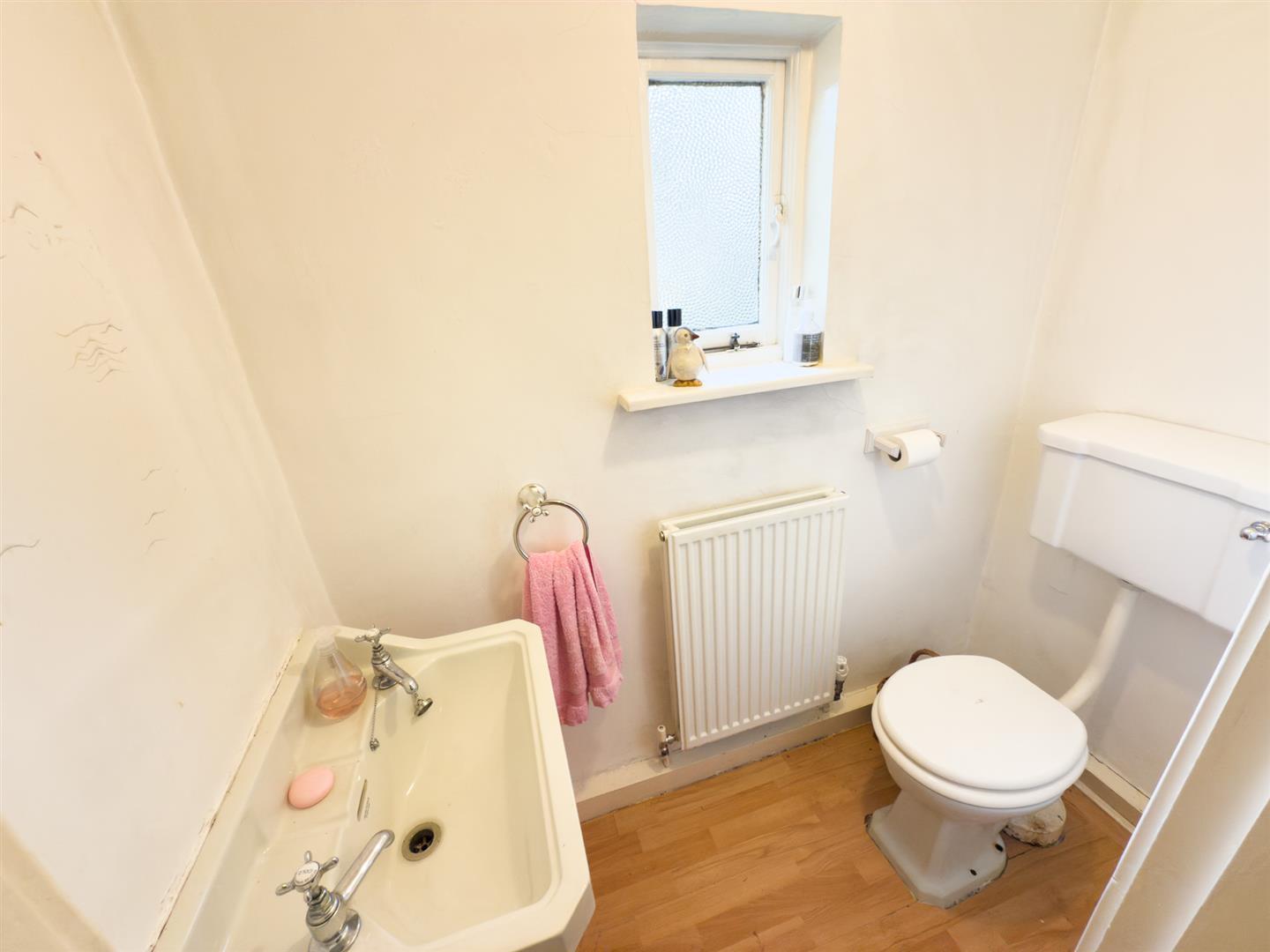 Property Image 15d82baa-00d2-45a2-b723-021f4cbe1e7e