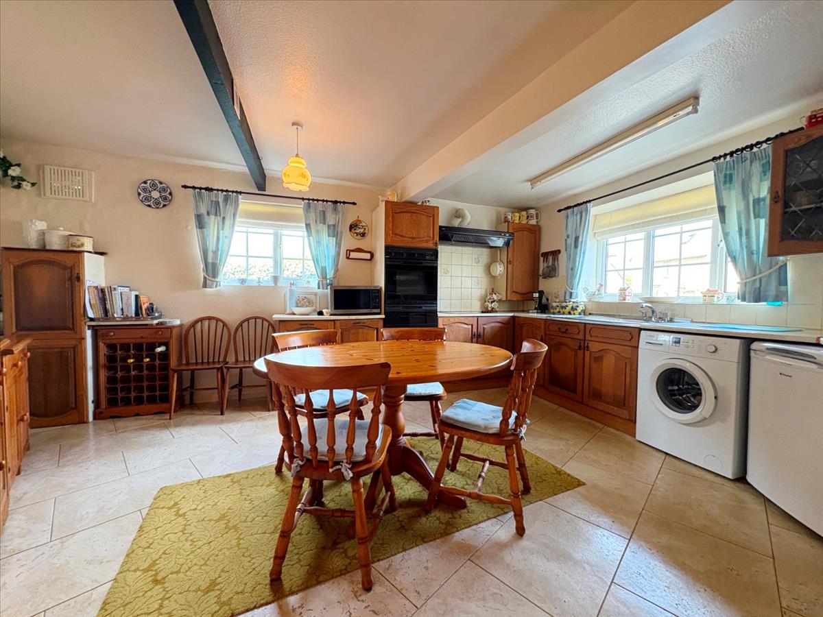 Property Image 15db3544-8fbd-48d5-a903-c7c0688239cf