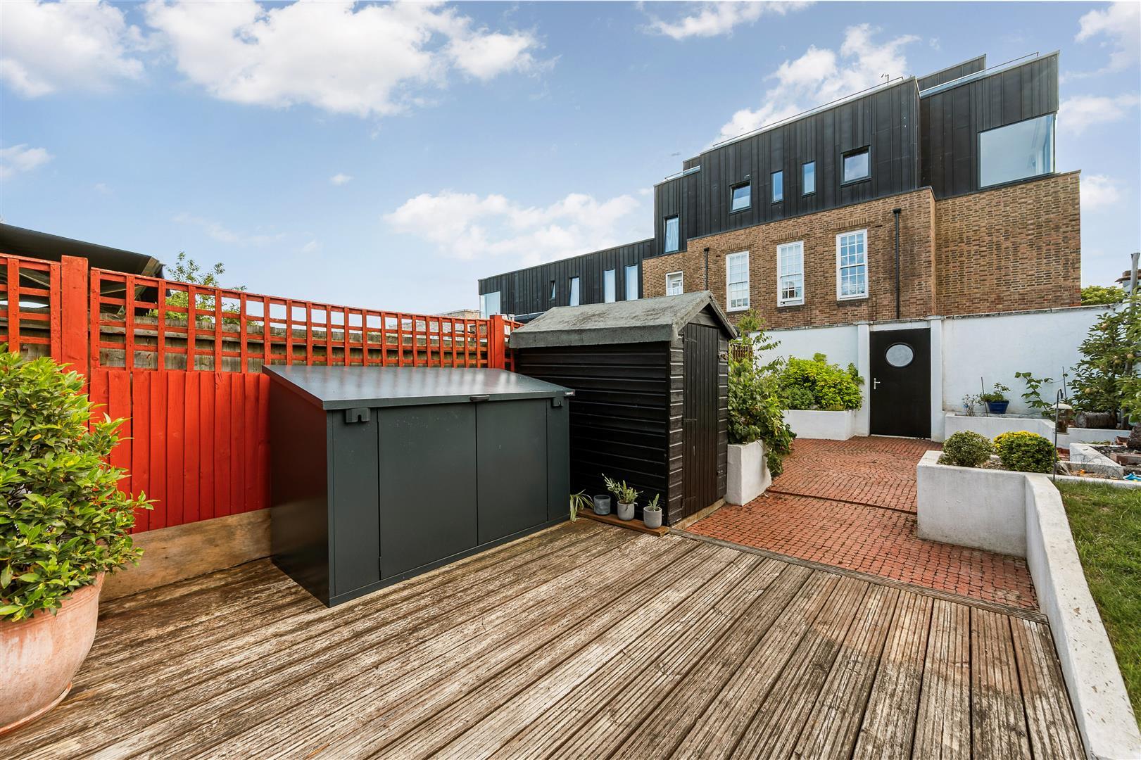 Property Image 15ea9198-c02a-4124-826d-f8975aef5089