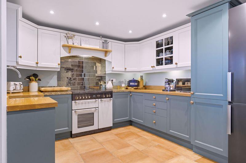 Property Image 16111ab2-3e3c-4e42-a2a4-a048f18ce2e6