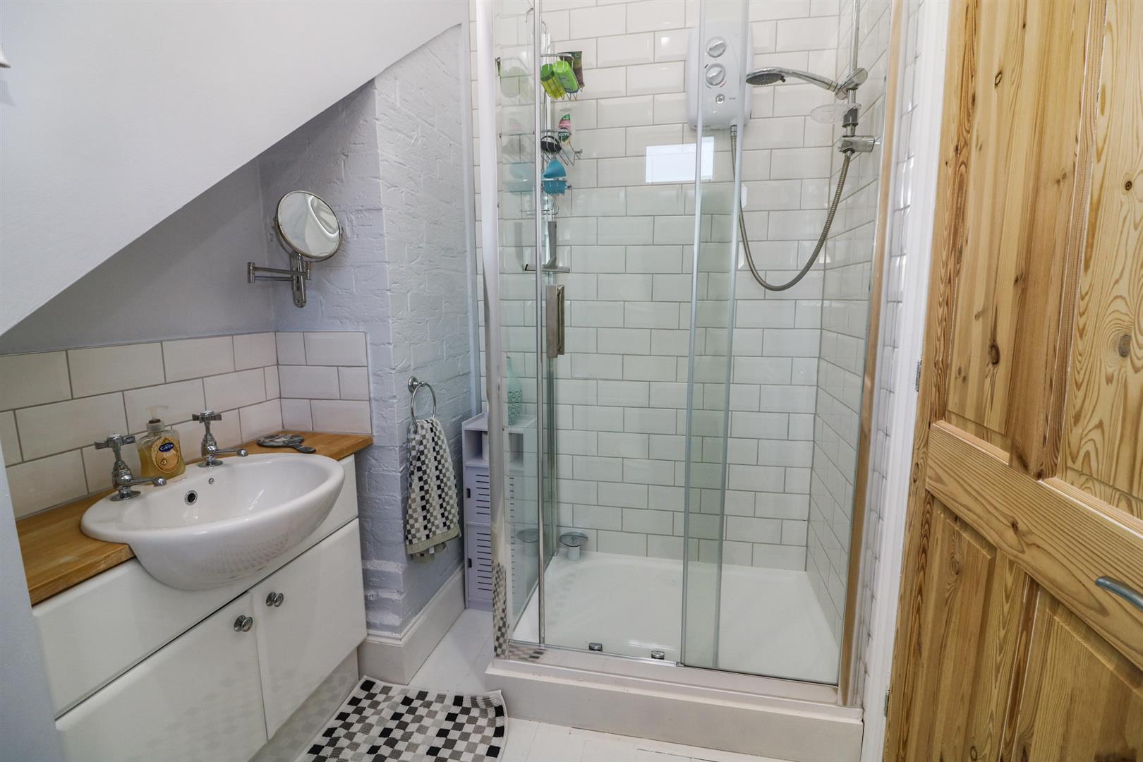 Property Image 161edce4-0452-49f8-80ae-738c425c5233