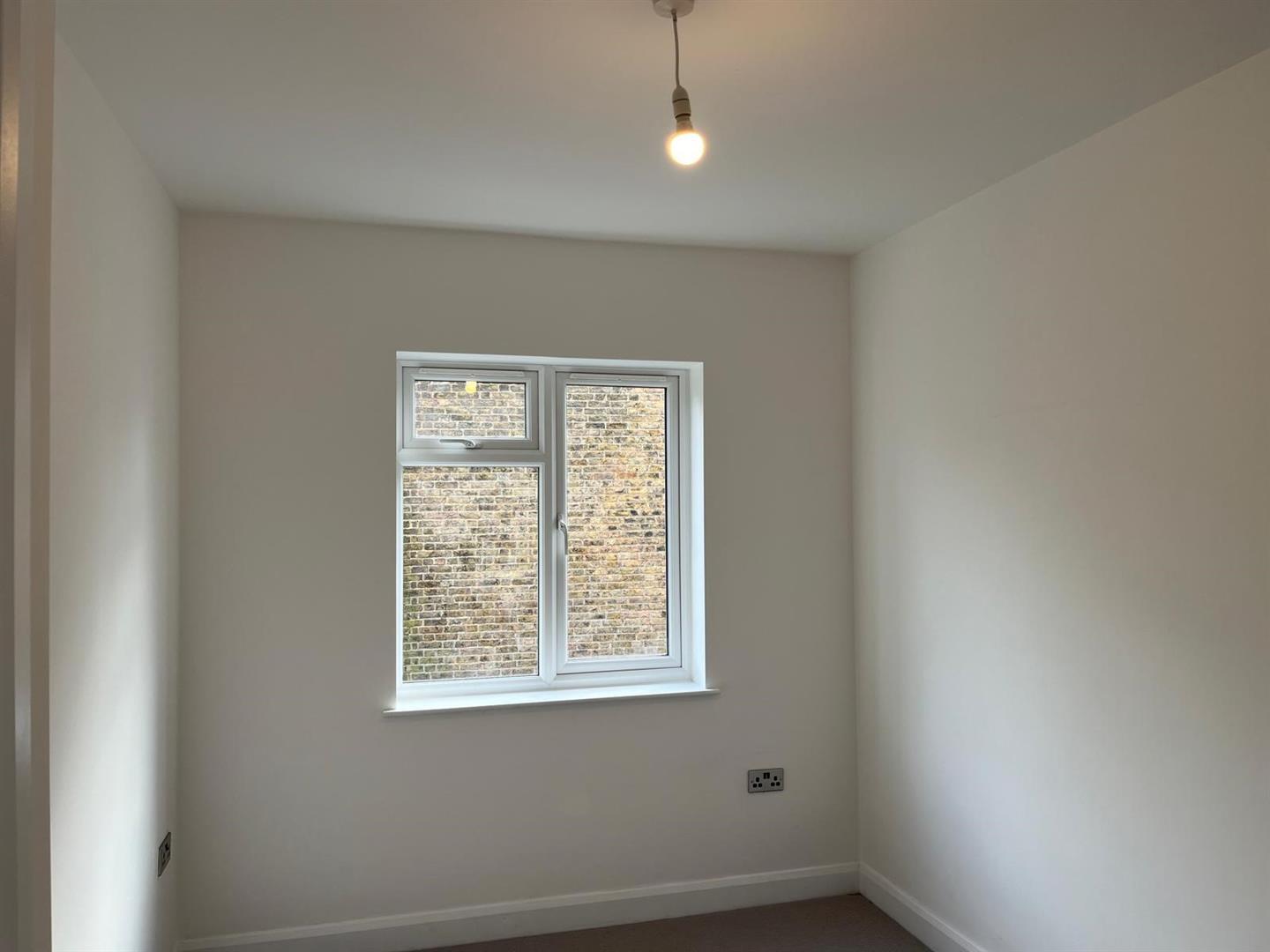 Property Image 162f831f-e60c-4400-82bb-7b844233c75f
