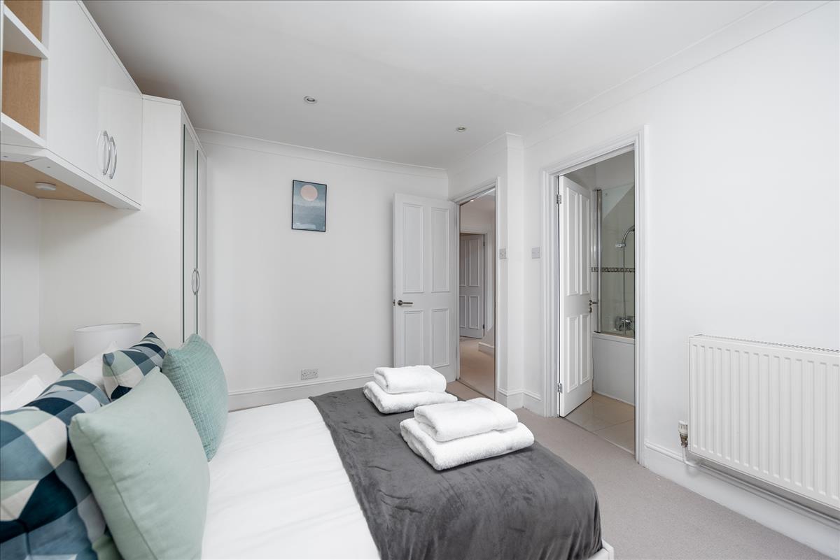 Property Image 1649f35d-d62c-429f-bddb-416fb9e72236