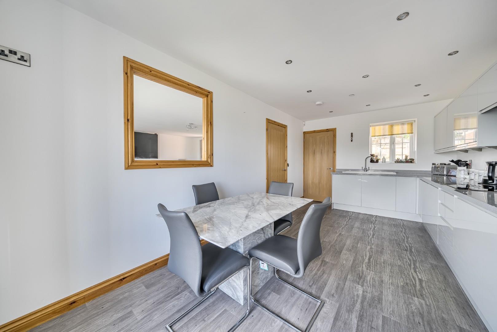 Property Image 1662b41f-a7be-4ba7-b017-af62ef33d515