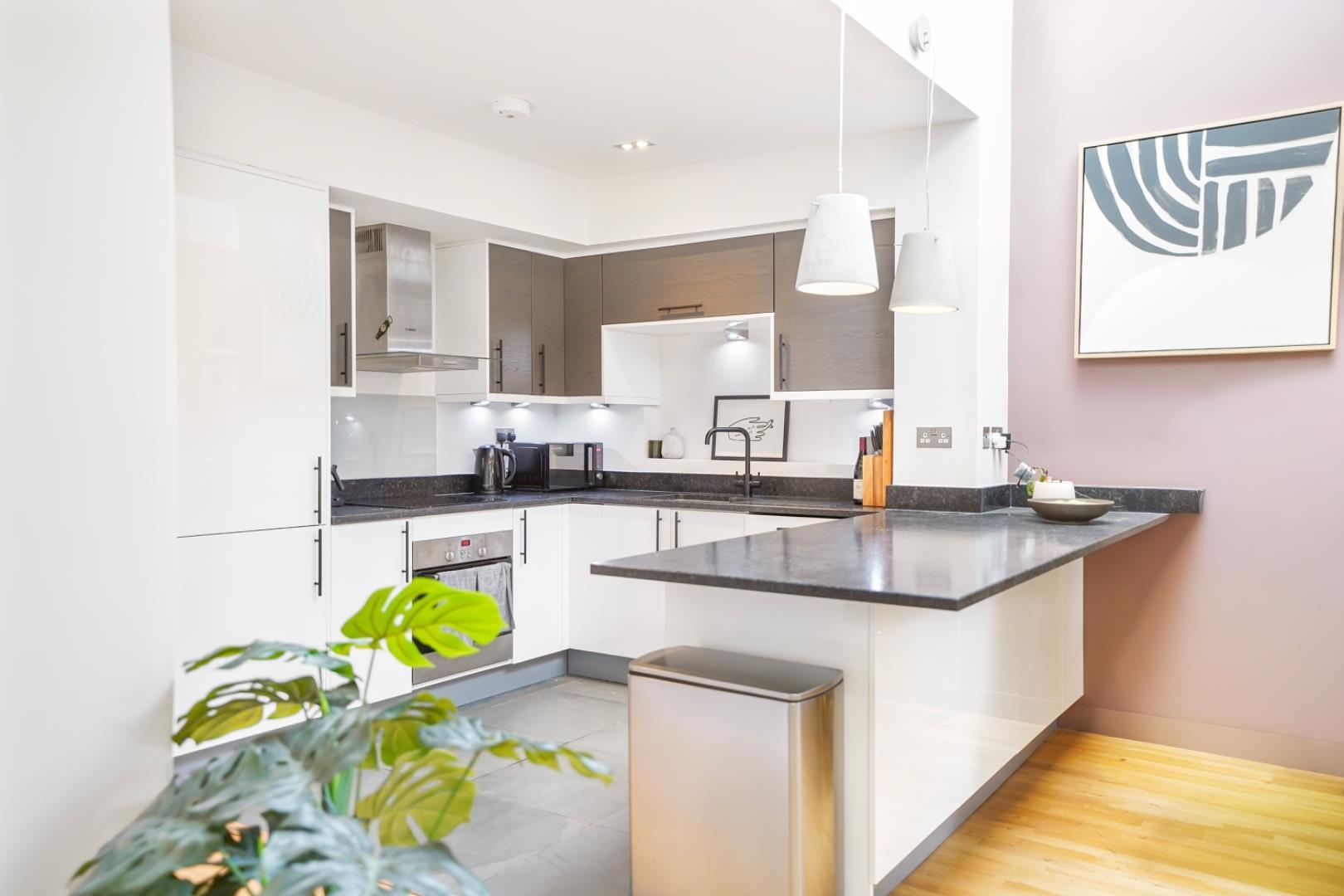 Property Image 16651203-3b43-4c0a-83f0-703a914baa63