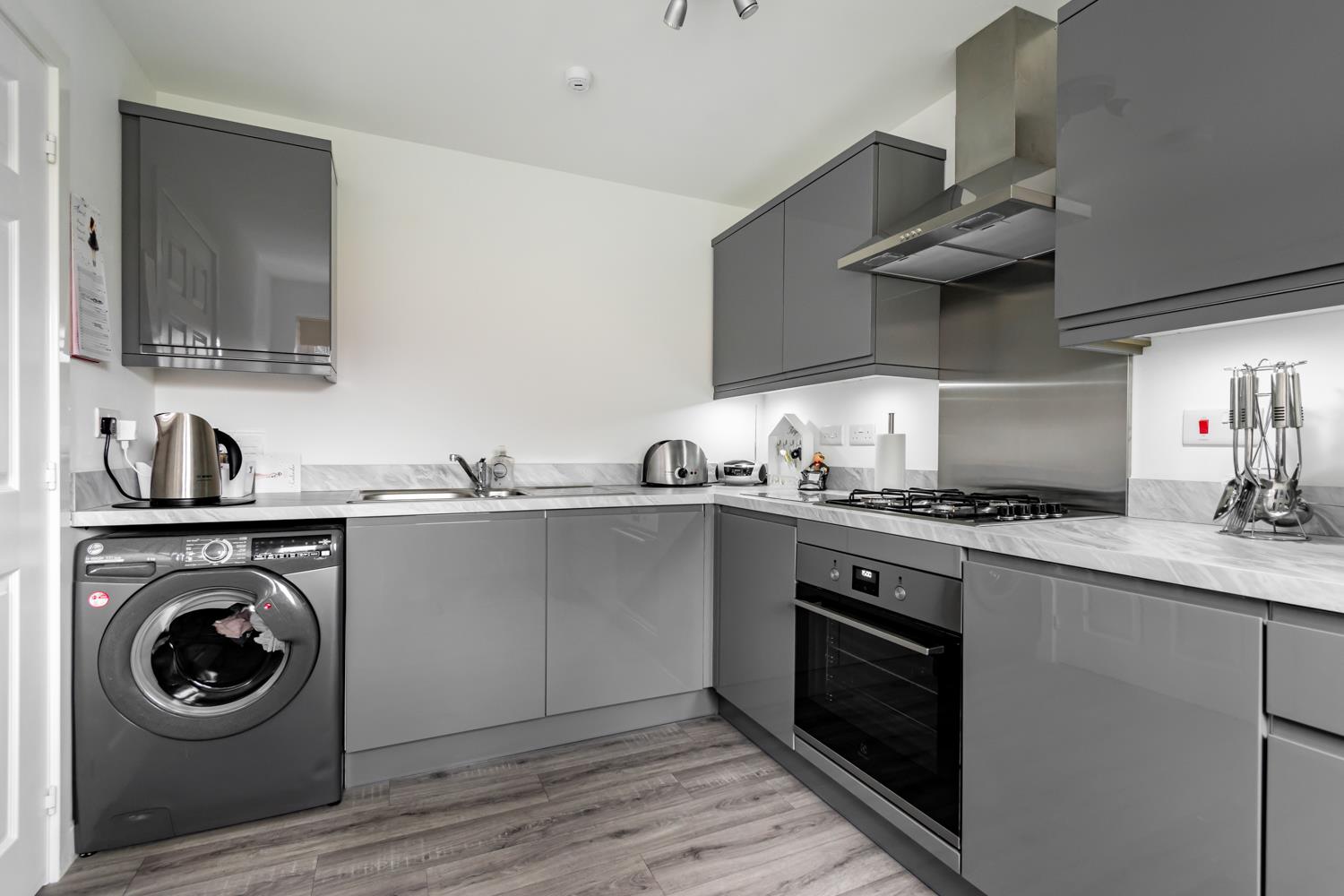 Property Image 166ae696-8cb0-43a6-9fd5-f0d072285ad6