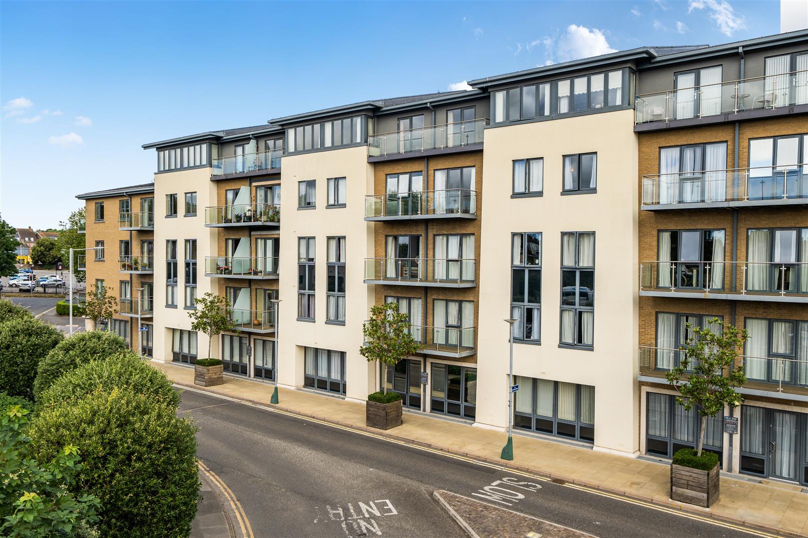 Property Image 166f5db2-5c13-4c40-b82d-f8013ddf17f6