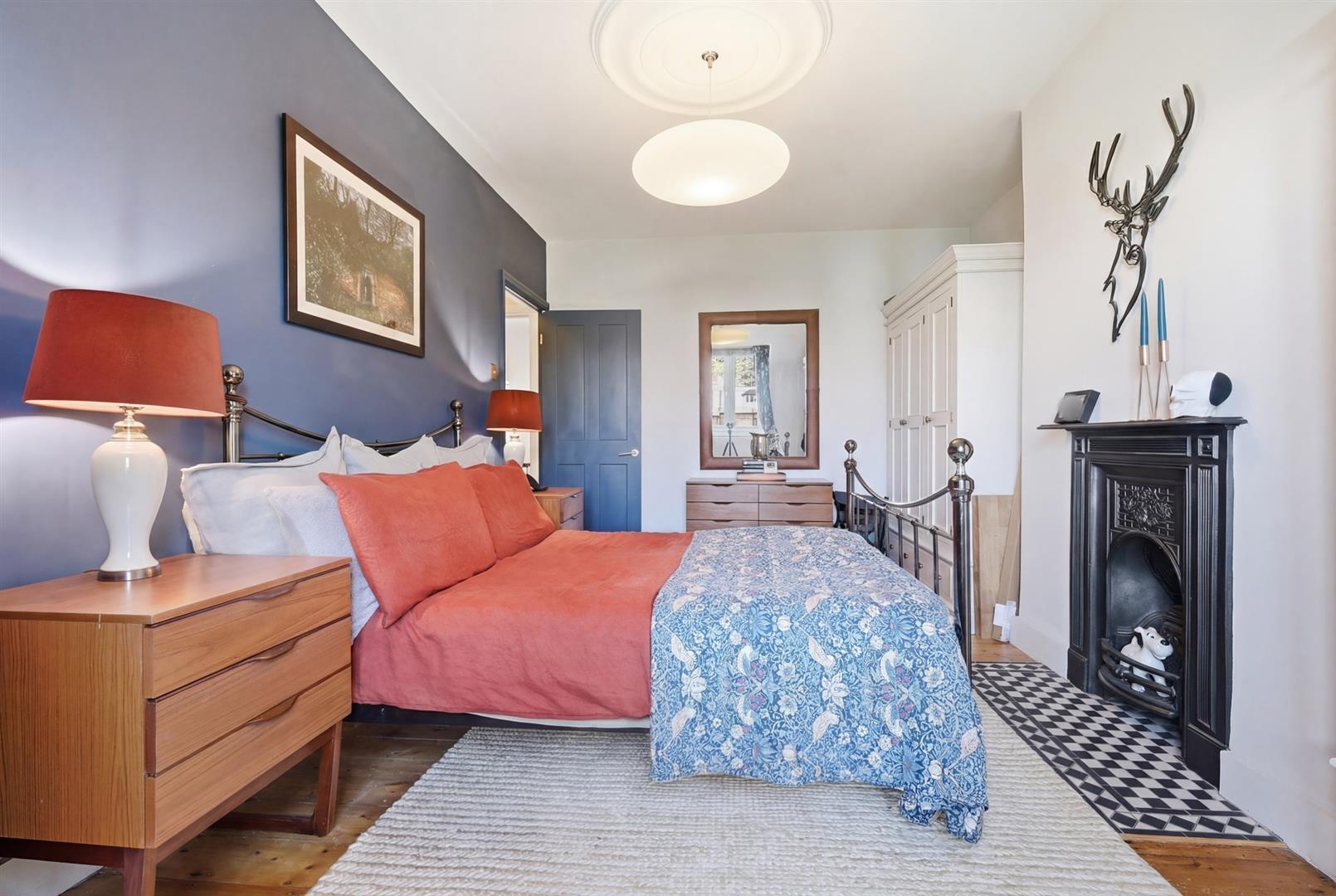 Property Image 16713628-89d2-460a-87cb-8020916c2420