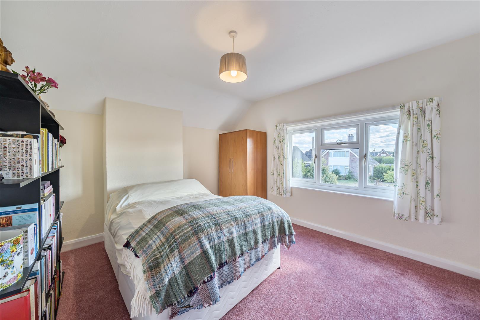 Property Image 16868889-4096-433e-9b1e-968e4f981f86