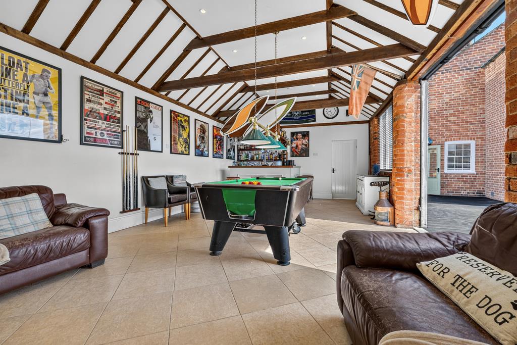Property Image 168c0343-f8f7-4824-b231-bec20230832a