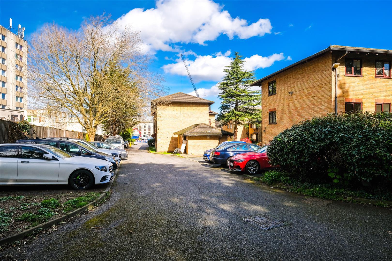 Property Image 168d8e29-bdb4-4a15-bc59-70d15026fcce