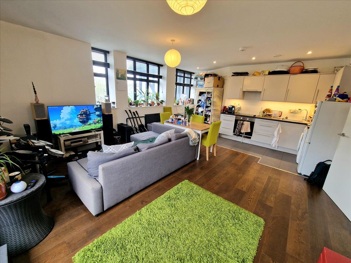 Property Image 16a171bb-5560-4b8d-96b0-06b78f854b57